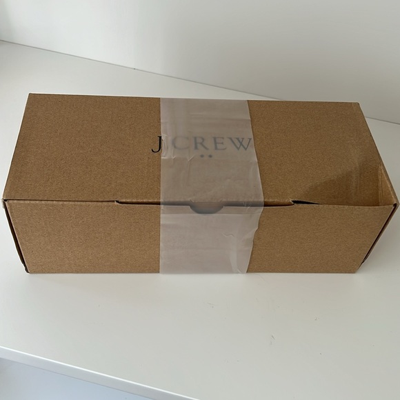 J Crew Pointy Toe Crystal Buckle Holiday Academic Green Flats Shoe Size 7 1/2 - Picture 4 of 4